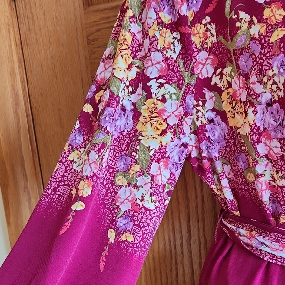 JM Collection Floral Belted Top - Picture 4 of 11